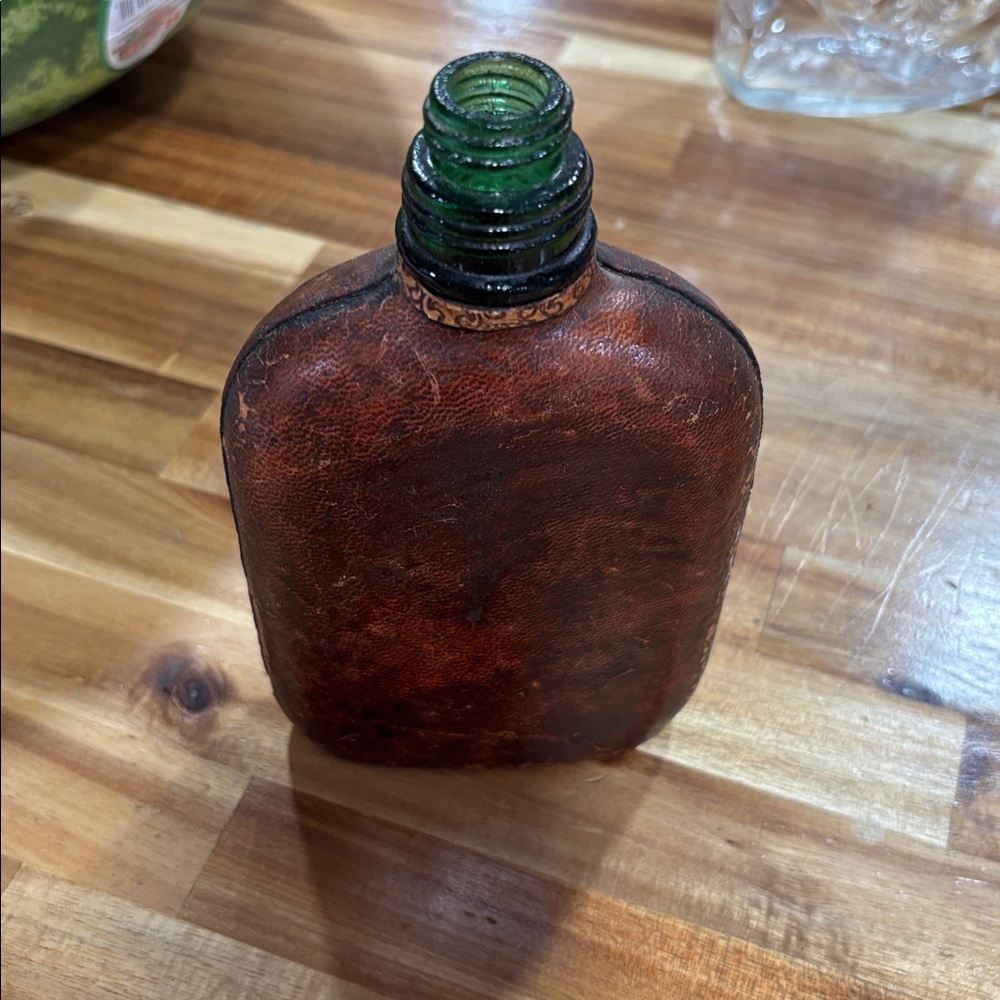 Vintage Brown Leather Whisky Bottle - Picture 2 of 7